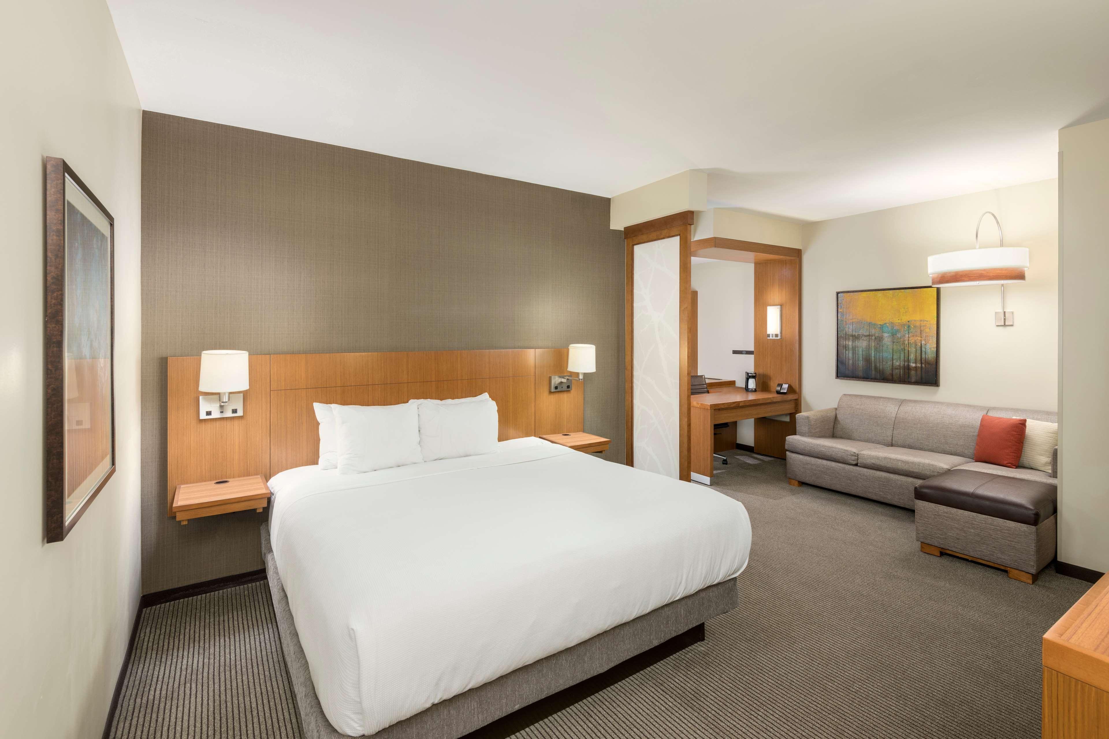 ไฮแอท เพลซ กรีนวิลล์ ดาวน์ทาวน์ Hotel ภายนอก รูปภาพ