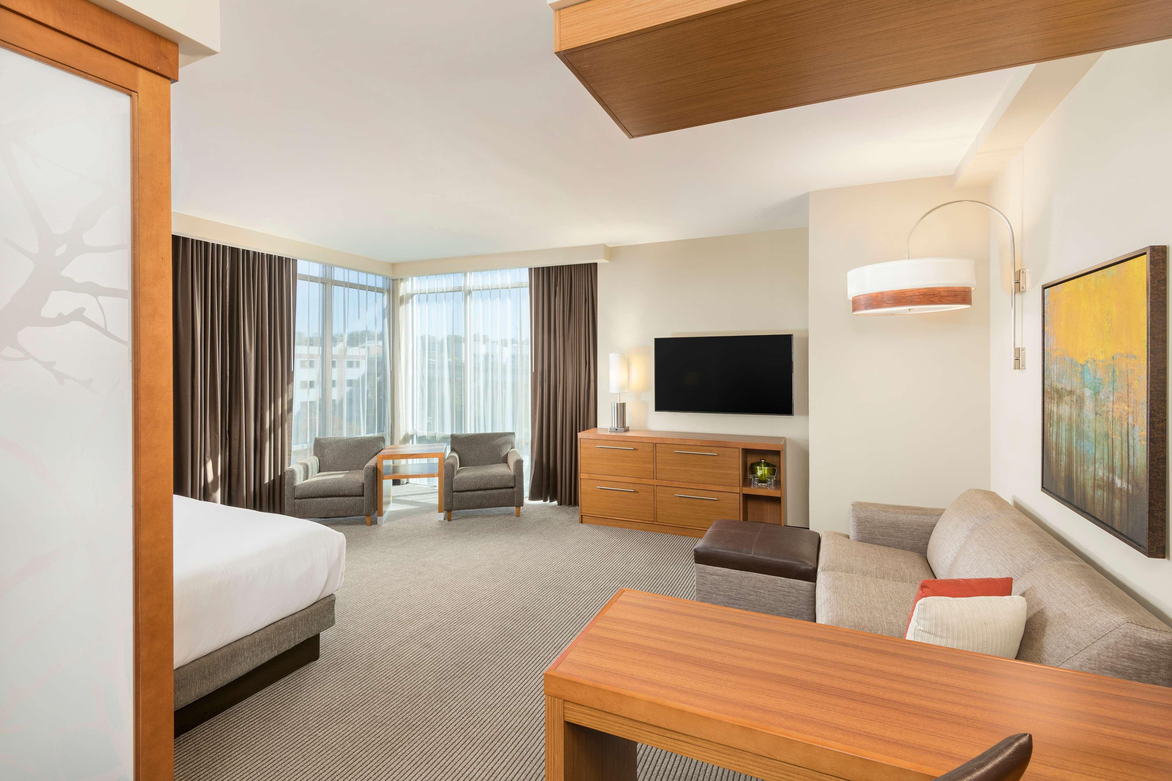 ไฮแอท เพลซ กรีนวิลล์ ดาวน์ทาวน์ Hotel ภายนอก รูปภาพ